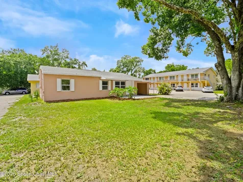 87 NW Irwin Avenue West Melbourne FL 32904
