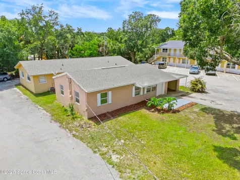 87 NW Irwin Avenue West Melbourne FL 32904