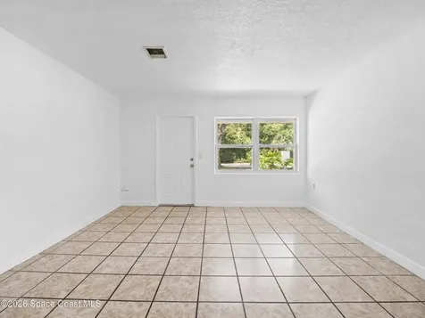 87 NW Irwin Avenue West Melbourne FL 32904