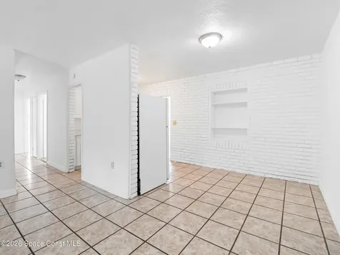 87 NW Irwin Avenue West Melbourne FL 32904