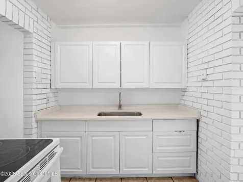 87 NW Irwin Avenue West Melbourne FL 32904