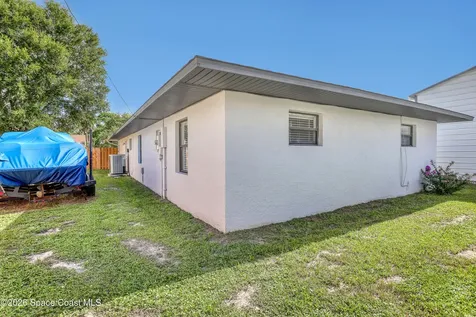 850 Haftez Street NE Palm Bay FL 32907