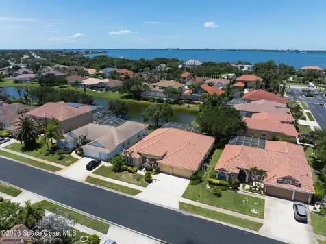 467 Pirates Moon Court Indialantic FL 32903