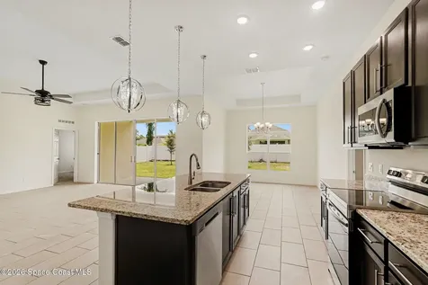 374 Evergreen Street NE Palm Bay FL 32907