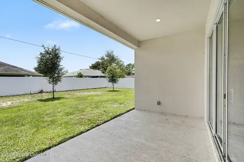 374 Evergreen Street NE Palm Bay FL 32907