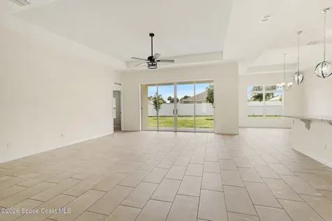 374 Evergreen Street NE Palm Bay FL 32907
