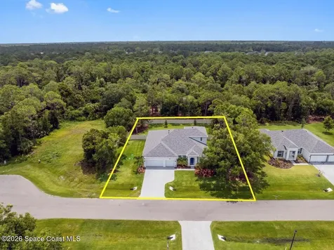 3723 Ornis Court Grant-valkaria FL 32950