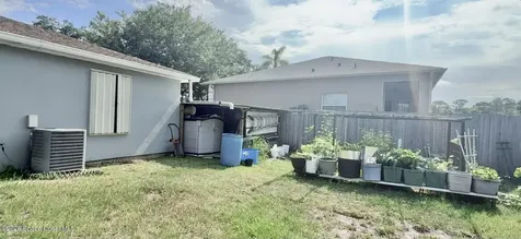 617 Thuringer Street NW Palm Bay FL 32907