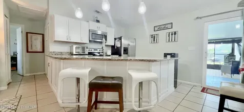 617 Thuringer Street NW Palm Bay FL 32907