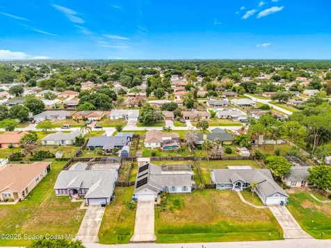 985 Canton Street NW Palm Bay FL 32907
