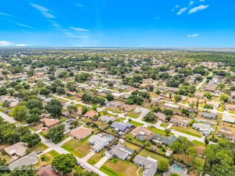 985 Canton Street NW Palm Bay FL 32907