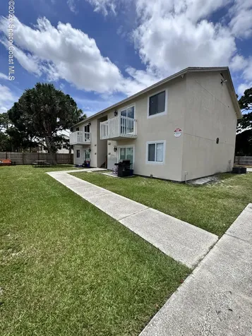 2012 Tree Ridge Lane NE Palm Bay FL 32905