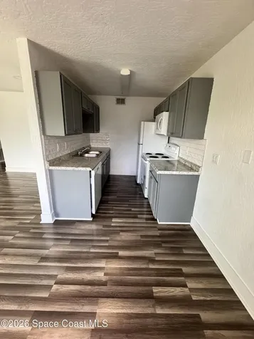 2012 Tree Ridge Lane NE Palm Bay FL 32905