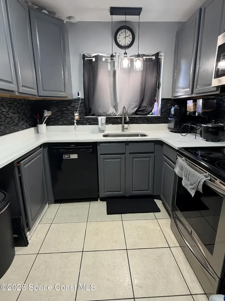 190 Abalone Road NW Palm Bay FL 32907