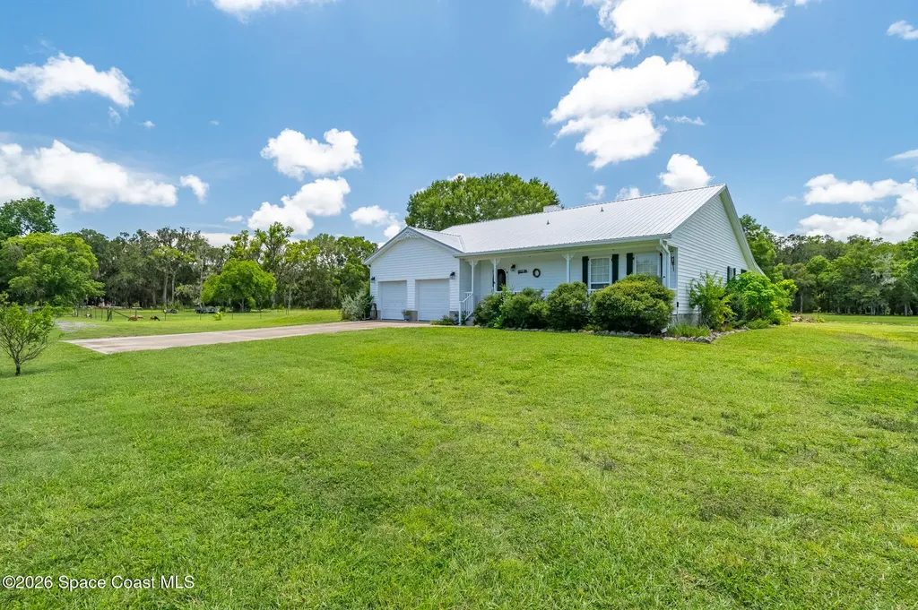 1140 Turnbull Grove Road Oak Hill FL 32759