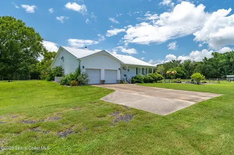 1140 Turnbull Grove Road Oak Hill FL 32759