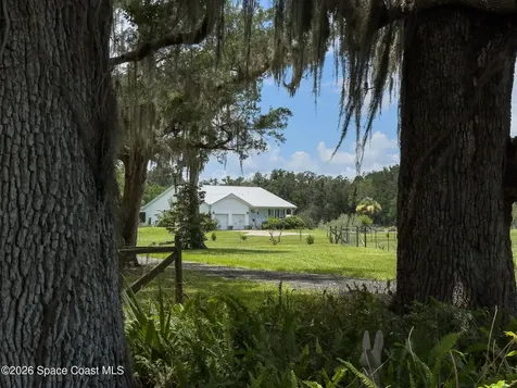 1140 Turnbull Grove Road Oak Hill FL 32759