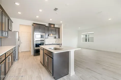 2352 Carrick Street NW Palm Bay FL 32907