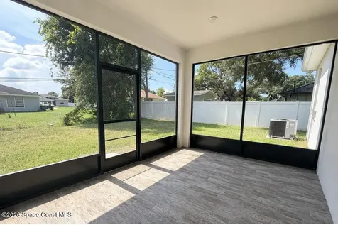 852 Remsen Avenue NW Palm Bay FL 32907