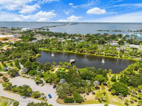 631 Desoto Lane Indian Harbour Beach FL 32937