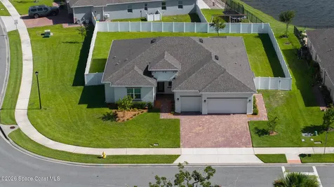 195 Loymer Circle Merritt Island FL 32953