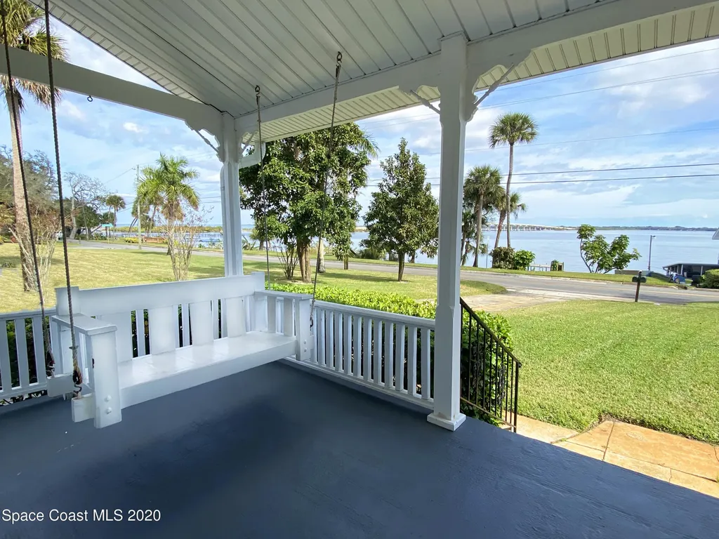2811 N Indian River Drive Cocoa FL 32922