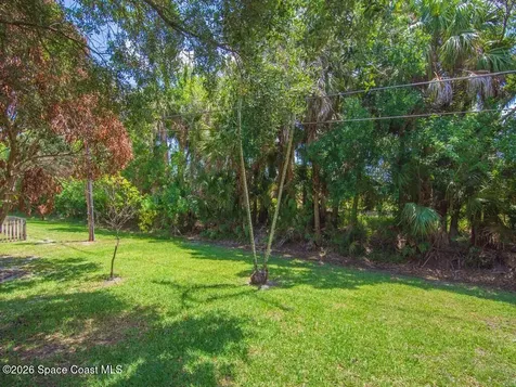 1070 47th Avenue SW Vero Beach FL 32968