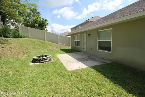 1034 Breakaway Trail Titusville FL 32780