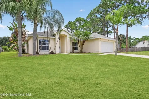 1091 Ray Road SE Palm Bay FL 32909