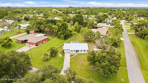 273 Easy Street Sebastian FL 32958