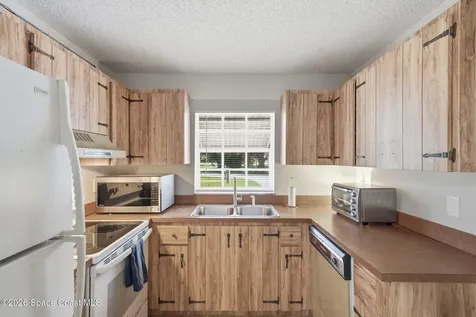 273 Easy Street Sebastian FL 32958