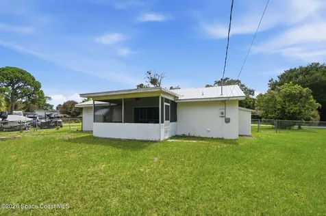 273 Easy Street Sebastian FL 32958