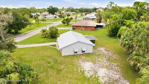 273 Easy Street Sebastian FL 32958