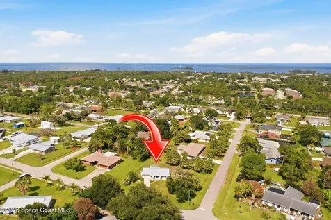 273 Easy Street Sebastian FL 32958