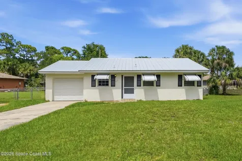 273 Easy Street Sebastian FL 32958