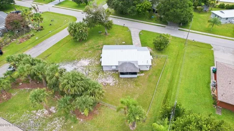 273 Easy Street Sebastian FL 32958