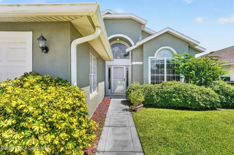 3802 Saint Armens Circle Melbourne FL 32934