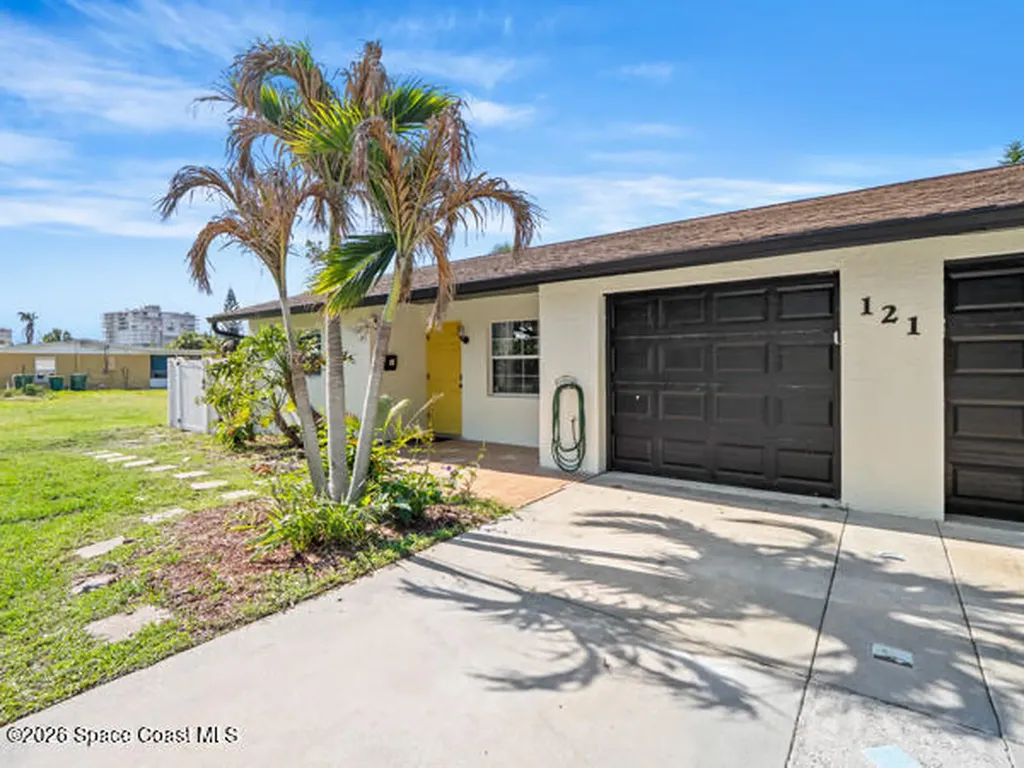 121 Franklyn Ave Avenue Indialantic FL 32903