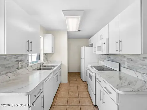 121 Franklyn Ave Avenue Indialantic FL 32903