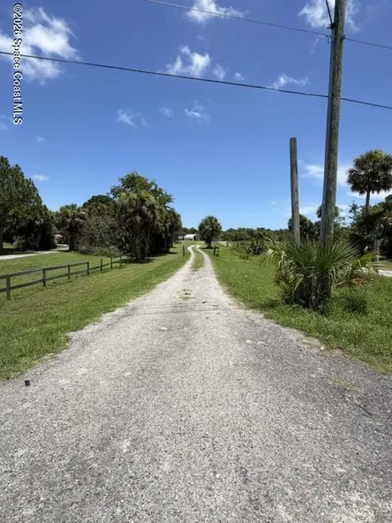 4028 Emmanuel Lane Mims FL 32754