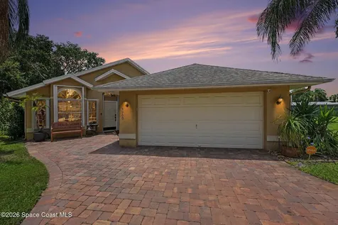 3900 Saint Armens Circle Melbourne FL 32934