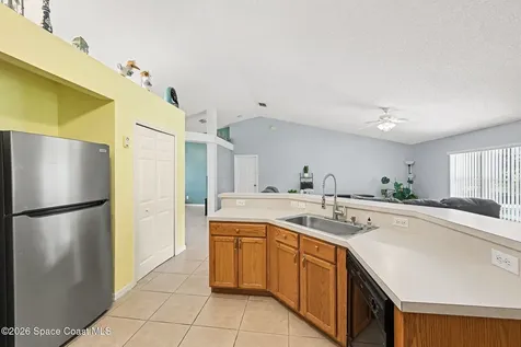 536 (530) Fort Pierce Street SW Palm Bay FL 32908