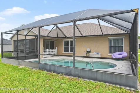 536 (530) Fort Pierce Street SW Palm Bay FL 32908