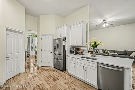 1517 Clapton Drive Deland FL 32720