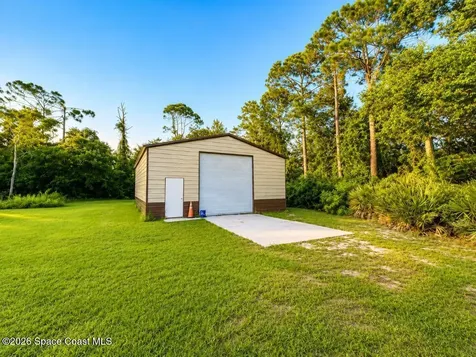 4040 Mccullough Road Mims FL 32754