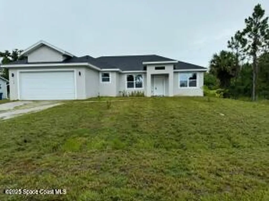 548 Santo Domingo Avenue SW Palm Bay FL 32908