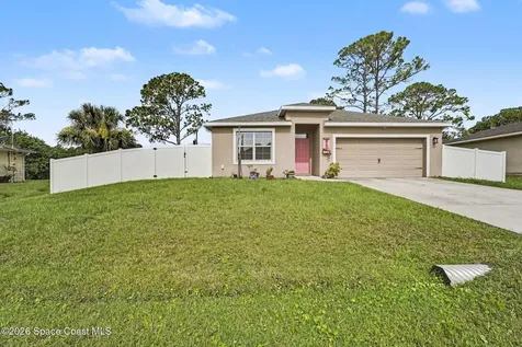 860 Airport Avenue SE Palm Bay FL 32909