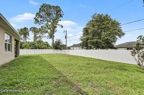 860 Airport Avenue SE Palm Bay FL 32909