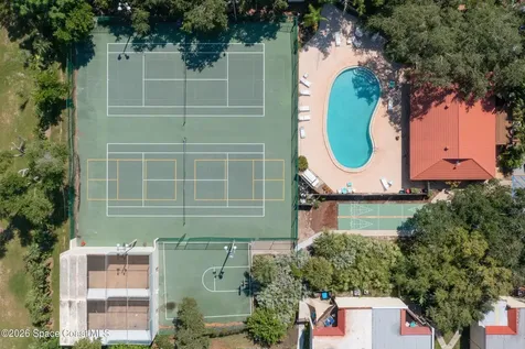 8702 Hibiscus Court Cape Canaveral FL 32920