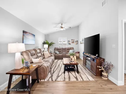 859 Laurel Circle Barefoot Bay FL 32976